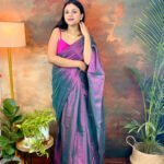 Plain Tissue Raga Saree – Dual Tone Elegance
