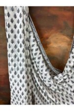 Pure Cotton Dabu Print Handblocked Saree - Image 4