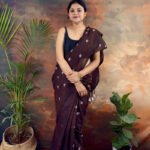 Shiuli Flower  Embroidery Khadi Cotton Saree